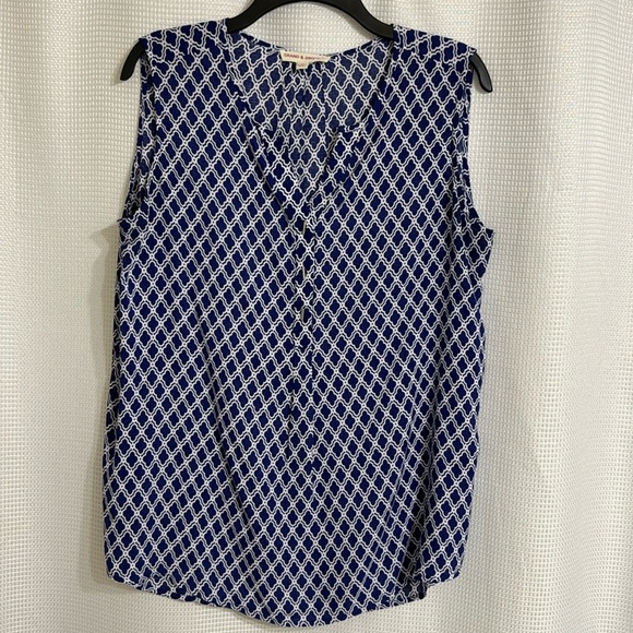 Grand & Greene Tops - EUC Grand & Greene top. Size M